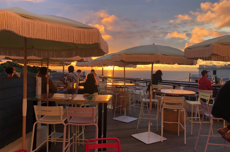 le-madrid-bar-guethary-location-marty-surf-delivery