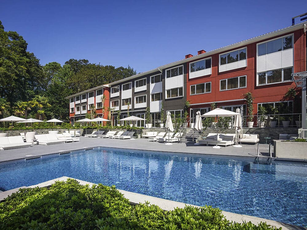 novotel-anglet-location-marty-surf-delivery