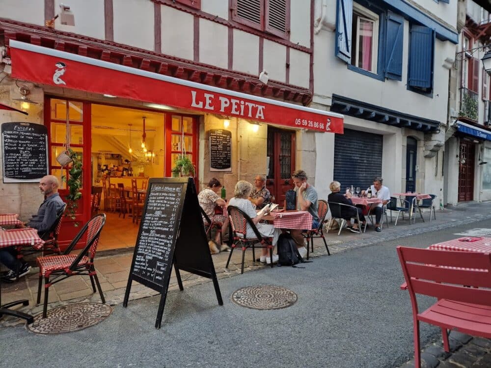 peita-saint-jean-de-luz-location-marty-surf-delivery